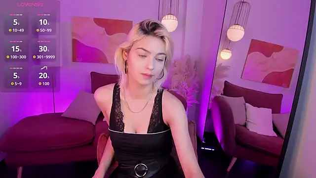 AlysiaSun  online show from November 7, 2025, 2:10 pm