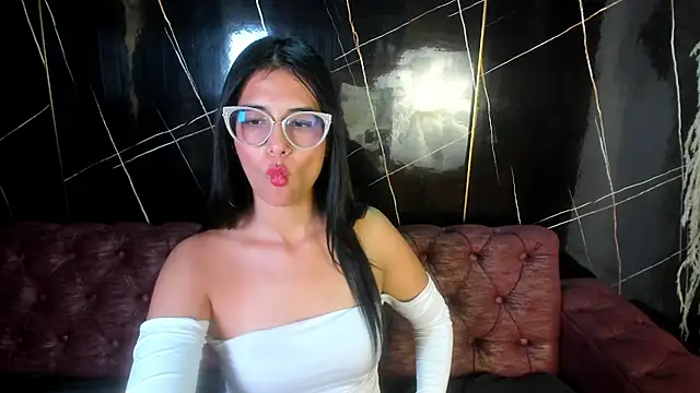 Sub Scarlett online show from February 9, 2026, 1:53 pm