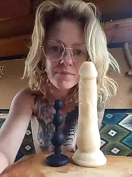 DeesseLilli online show from October 14, 2025, 4:18 pm