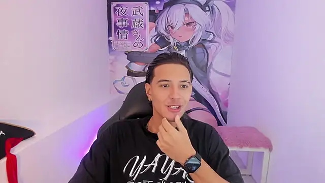 Snapshot of Hayden_Boy_ chatting on October 20, 2025, 1:11 pm Hayden Boy online show from October 20, 2025, 1:11 pm