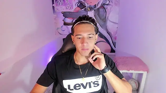 Snapshot of Hayden_Boy_ chatting on October 23, 2025, 1:21 pm Hayden Boy online show from October 23, 2025, 1:21 pm