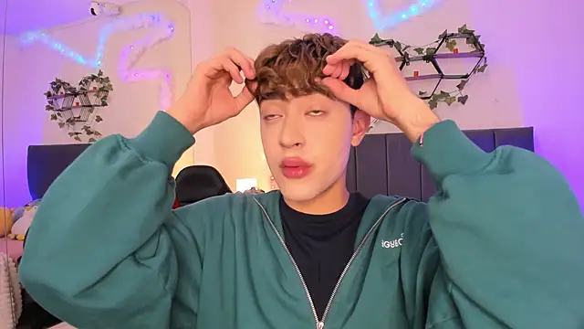 JustinCastiblanco online show from January 17, 2026, 11:25 am