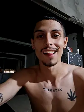 Snapshot of Luciferinthestreet chatting on October 21, 2025, 2:33 am Luciferinthestreet online show from October 21, 2025, 2:33 am