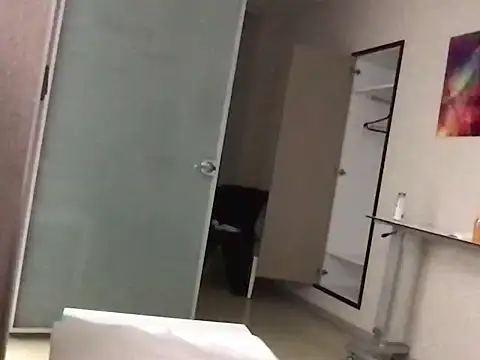 dicsucerboy77 online show from February 15, 2026, 12:44 am