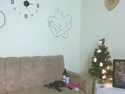 MIS CINNA  online show from November 7, 2025, 12:37 am