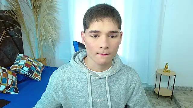 Mattass18 online show from December 2, 2025, 1:24 pm