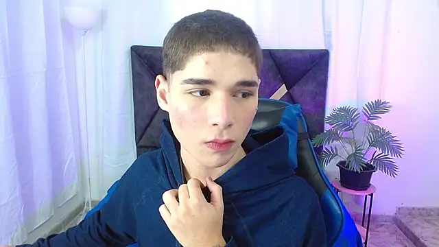 Mattass18 online show from October 23, 2025, 1:32 pm