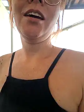 Snapshot of PorcelainDoll1 chatting on November 27, 2025, 4:51 pm PorcelainDoll1 online show from November 27, 2025, 4:51 pm