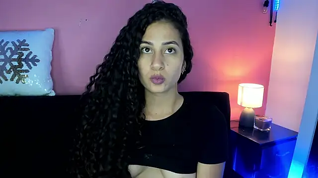 Snapshot of fernanda317 chatting on November 20, 2025, 12:00 am fernanda317 online show from November 20, 2025, 12:00 am