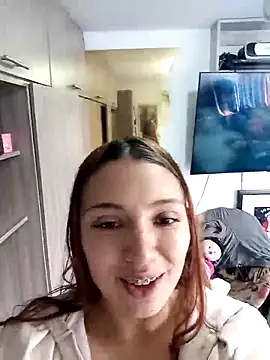 Arianaa Toro online show from October 17, 2025, 1:13 pm