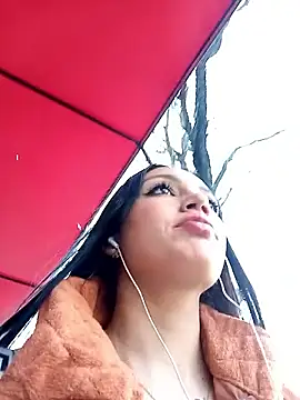 Arianaa Toro online show from November 7, 2025, 1:15 pm