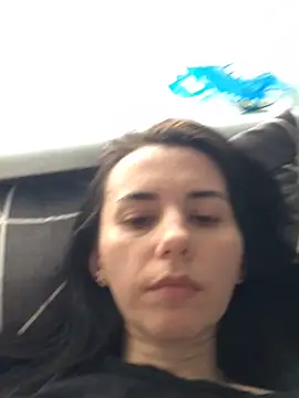 oliviya mur online show from October 29, 2025, 11:31 am