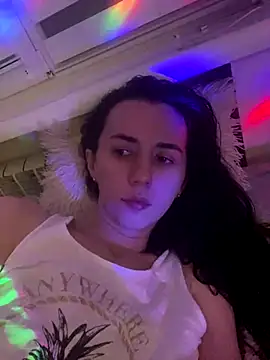 oliviya mur online show from November 23, 2025, 4:06 pm