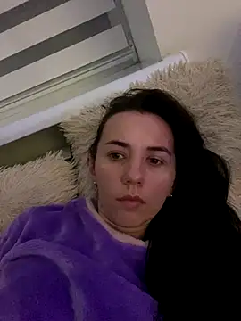 oliviya mur online show from November 29, 2025, 5:46 pm