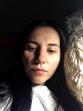 oliviya mur online show from October 25, 2025, 7:03 pm