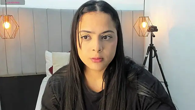 Pamela occoner  online show from November 19, 2025, 4:18 pm