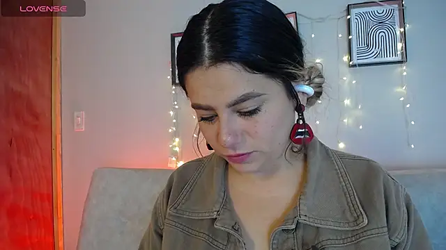 Sweet Bella Valery online show from April 30, 2026, 8:49 pm