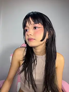 Snapshot of AnaisXoXo chatting on December 3, 2025, 11:25 pm AnaisXoXo online show from December 3, 2025, 11:25 pm