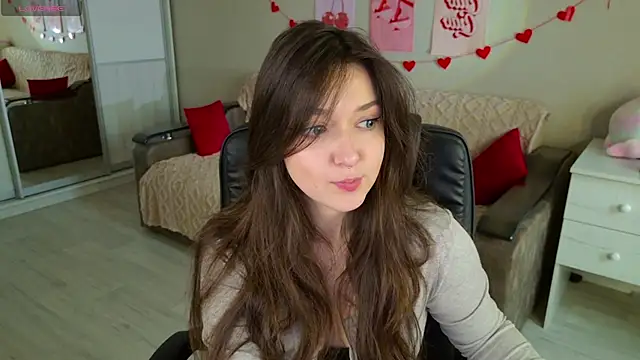 Snapshot of BellaSink chatting on October 21, 2025, 5:40 am BellaSink online show from October 21, 2025, 5:40 am