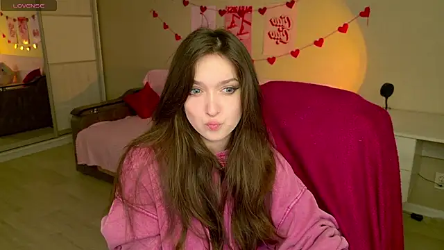 Snapshot of BellaSink chatting on November 25, 2025, 5:30 am BellaSink online show from November 25, 2025, 5:30 am