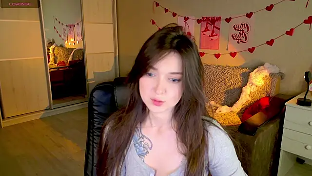 Snapshot of BellaSink chatting on November 6, 2025, 5:33 am BellaSink online show from November 6, 2025, 5:33 am