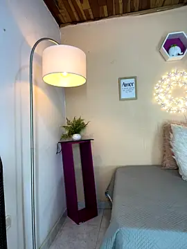 Meggie  online show from November 6, 2025, 11:09 pm