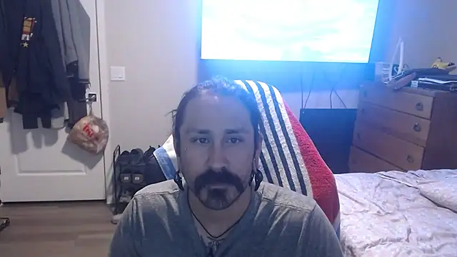 Snapshot of KatMan2869 chatting on June 4, 2026, 9:47 am KatMan2869 online show from June 4, 2026, 9:47 am