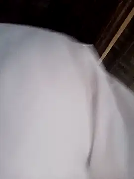 Snapshot of Myzak- chatting on February 9, 2026, 1:14 am Myzak- online show from February 9, 2026, 1:14 am