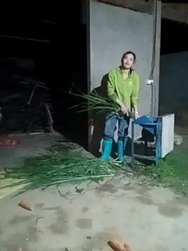 Snapshot of Myzak- chatting on November 24, 2025, 10:59 am Myzak- online show from November 24, 2025, 10:59 am