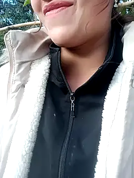 Snapshot of Myzak- chatting on December 15, 2025, 8:53 am Myzak- online show from December 15, 2025, 8:53 am