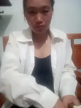 Snapshot of Myzak- chatting on October 19, 2025, 12:30 pm Myzak- online show from October 19, 2025, 12:30 pm