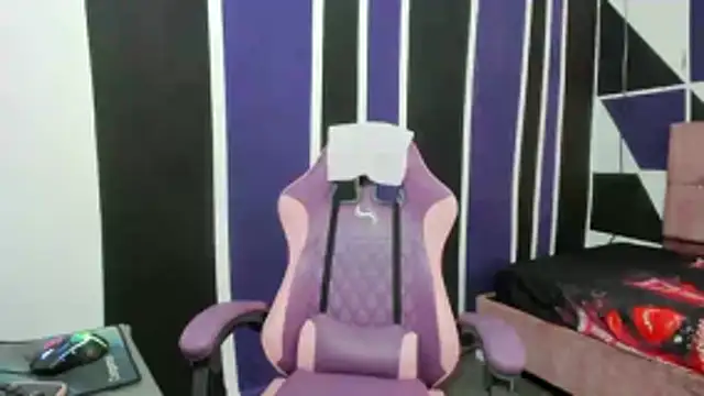 Snapshot of scarleth18 chatting on December 15, 2025, 7:20 pm scarleth18 online show from December 15, 2025, 7:20 pm