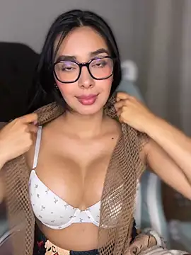 MiaSofia   online show from March 4, 2026, 4:31 am