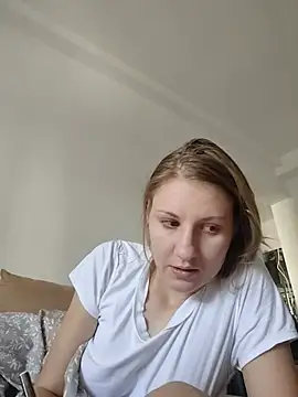 SandyCassie online show from July 25, 2026, 8:44 am