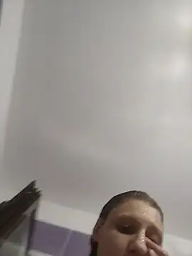 SandyCassie online show from July 2, 2026, 9:26 am