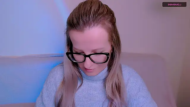 AllaLeomz online show from January 7, 2026, 8:19 am