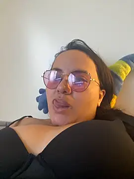 antoniamiller69 online show from November 23, 2025, 10:31 pm