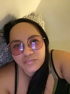 antoniamiller69 online show from November 7, 2025, 2:38 am