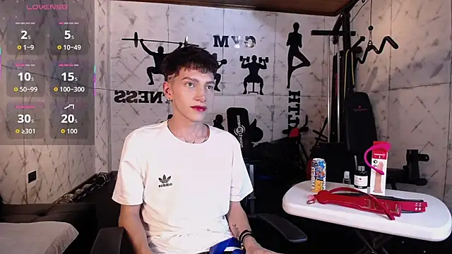 Snapshot of Tiam_muller chatting on December 14, 2025, 4:08 am Tiam muller online show from December 14, 2025, 4:08 am