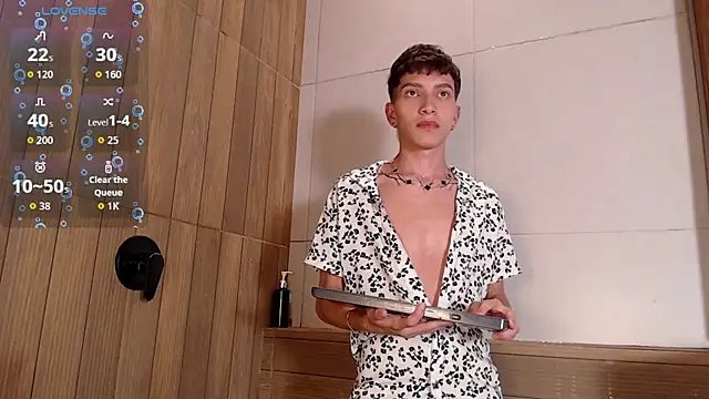 Snapshot of Tiam_muller chatting on November 8, 2025, 3:54 am Tiam muller online show from November 8, 2025, 3:54 am