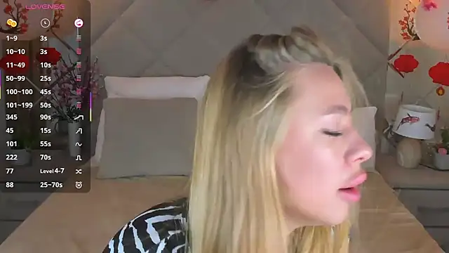 Snapshot of neighbour_sex chatting on November 17, 2025, 7:12 am neighbour sex online show from November 17, 2025, 7:12 am