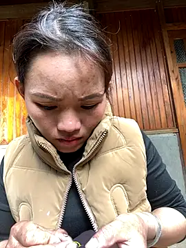 Saomai25 online show from December 22, 2025, 8:03 am