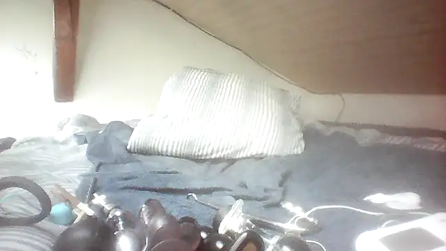 Snapshot of Cheryl_F chatting on October 26, 2025, 10:59 am Cheryl F online show from October 26, 2025, 10:59 am