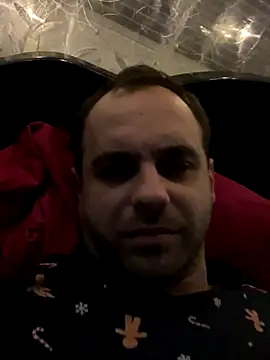 AndyLynn online show from November 19, 2025, 7:47 pm