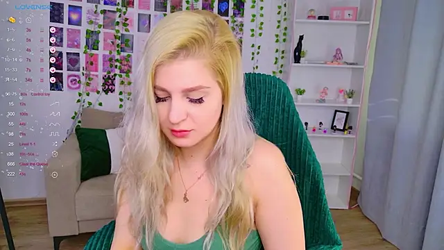 Snapshot of cold_blondie chatting on March 15, 2026, 7:26 am cold blondie online show from March 15, 2026, 7:26 am