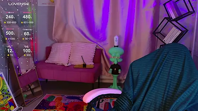 Snapshot of cold_blondie chatting on August 2, 2026, 6:23 am cold blondie online show from August 2, 2026, 6:23 am