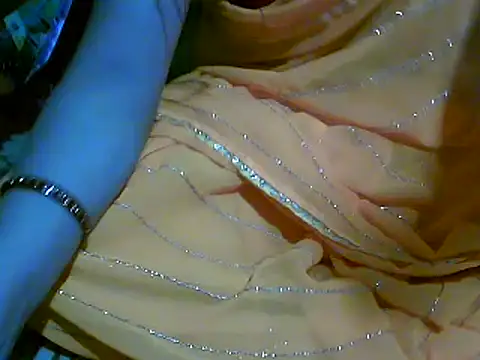 Snapshot of diksha--s chatting on November 13, 2025, 10:35 pm diksha--s online show from November 13, 2025, 10:35 pm