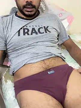 Handsome8677 online show from October 27, 2025, 7:20 am