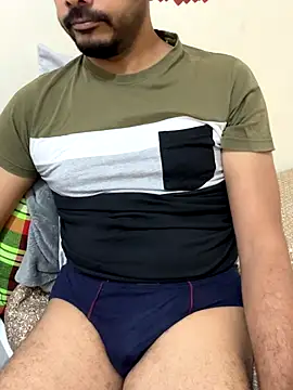 Handsome8677 online show from November 25, 2025, 8:03 am