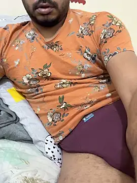 Handsome8677 online show from February 7, 2026, 10:23 am